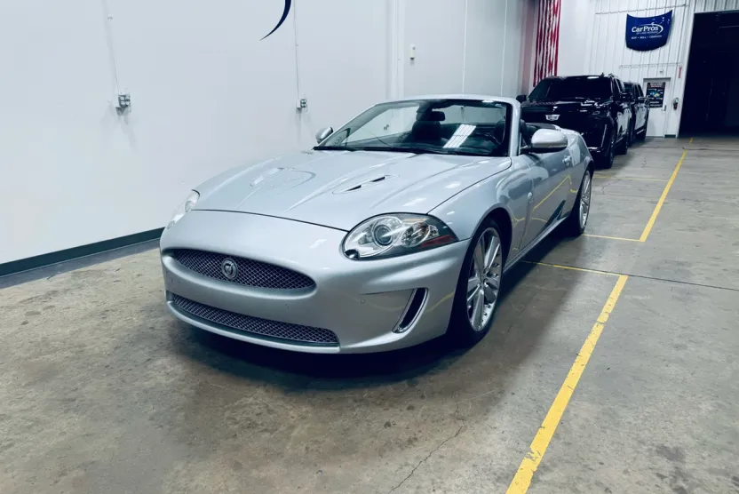 2010 Jaguar XK XKR photo 1