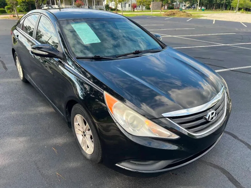 2014 Hyundai Sonata GLS photo 1