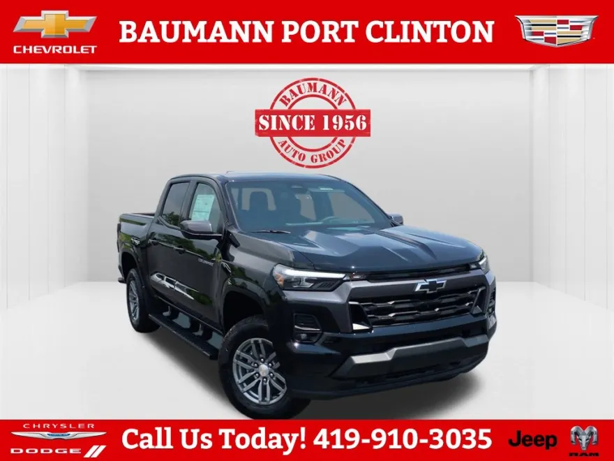 2025 Chevrolet Colorado Work Truck LT photo 1