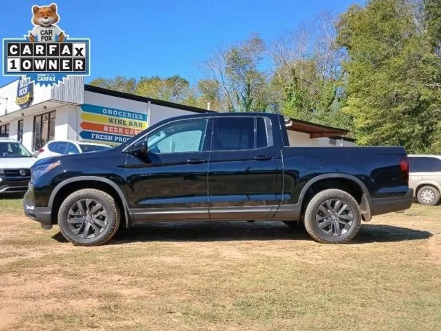 2025 Honda Ridgeline Sport photo 1