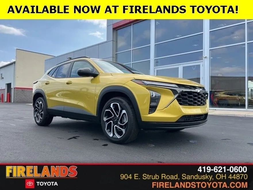 2024 Chevrolet Trax photo 1