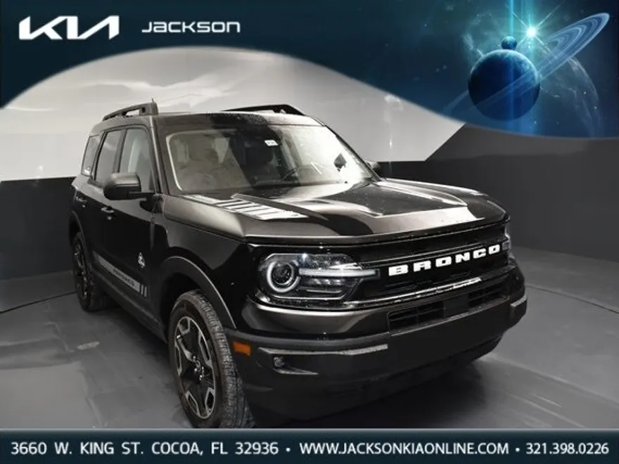 2024 Ford Bronco Sport Outer Banks photo 1