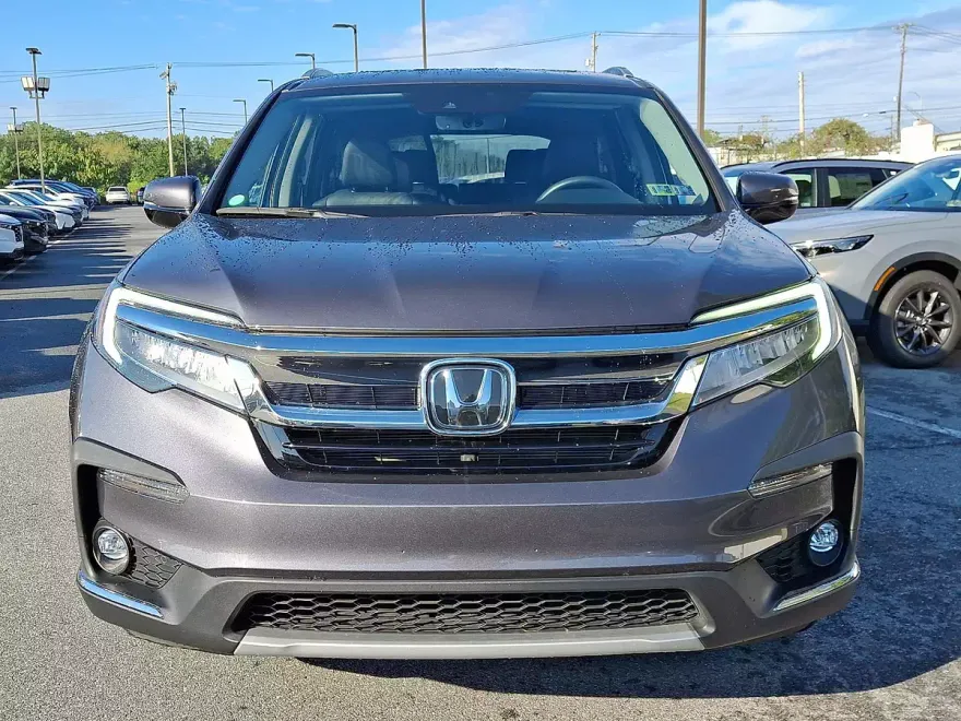 2022 Honda Pilot Touring photo 1