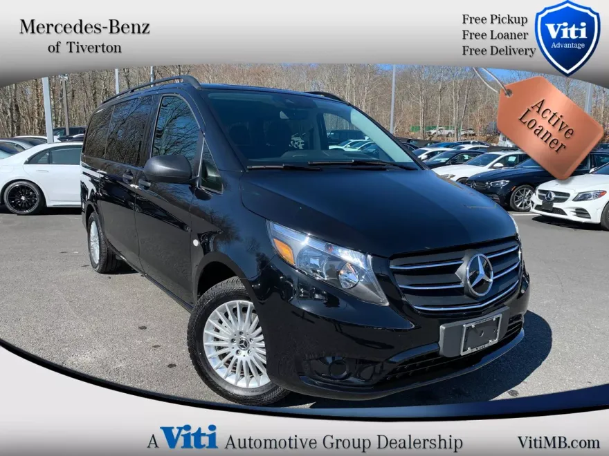2023 Mercedes Benz Metris Passenger photo 1