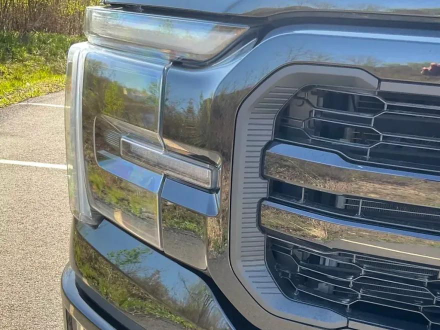 2024 Ford F-150 Lariat photo 1