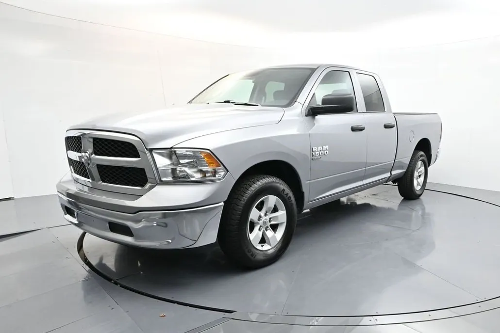 2024 Ram 1500 Classic SLT photo 1