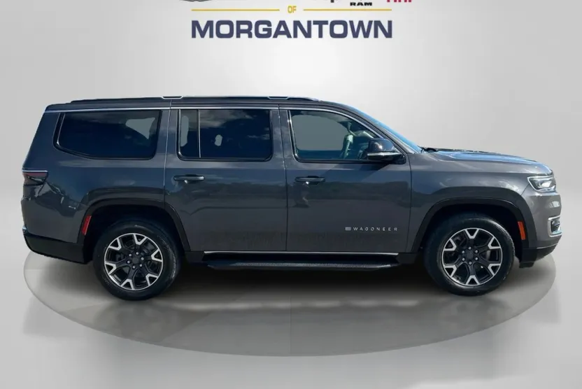 2023 Jeep Wagoneer Series III photo 1
