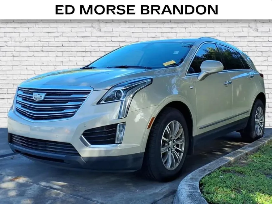 2017 Cadillac XT5 Luxury photo 1