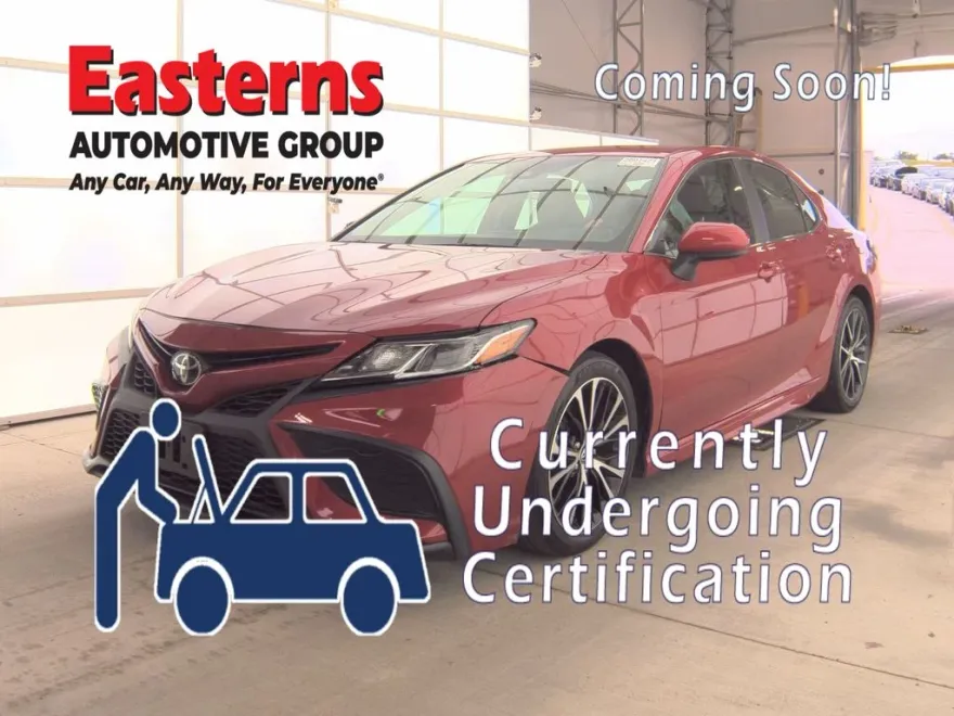 2021 Toyota Camry SE photo 1