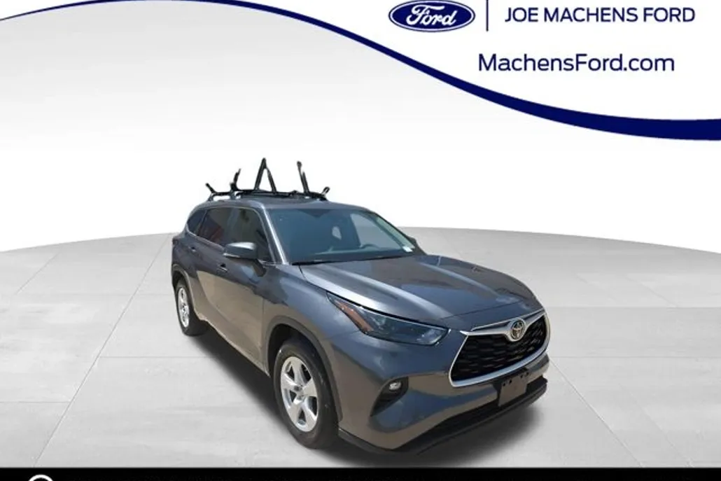2023 Toyota Highlander L photo 1