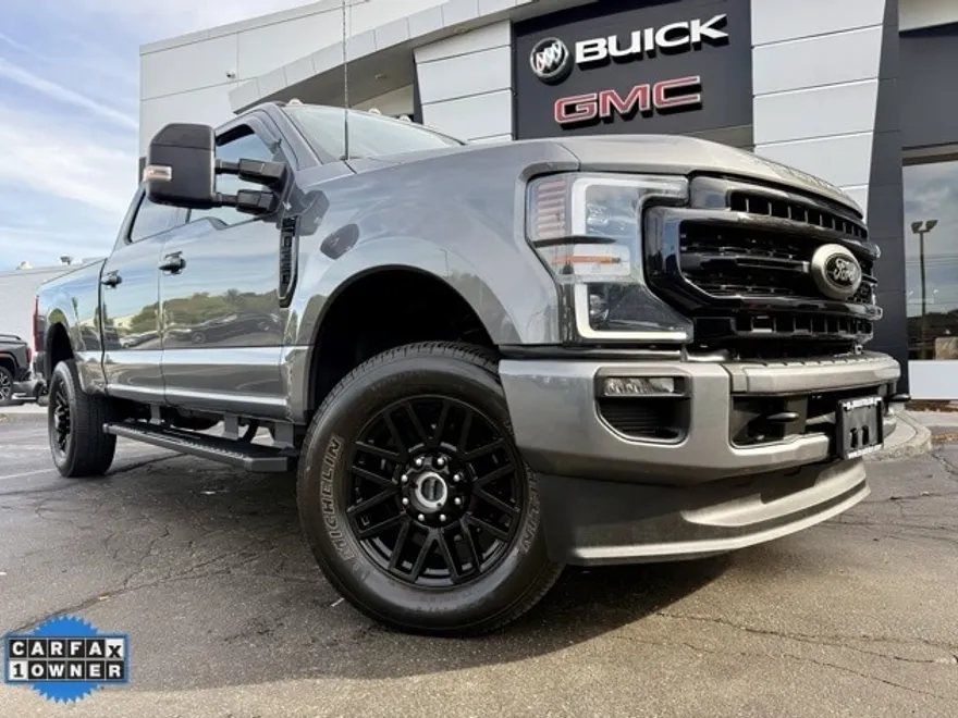 2022 Ford F-250 Lariat photo 1