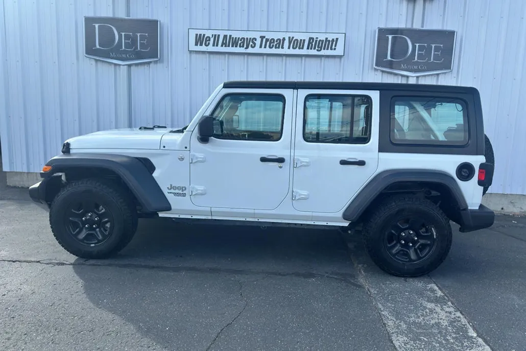 2018 Jeep Wrangler Unlimited Sport photo 1