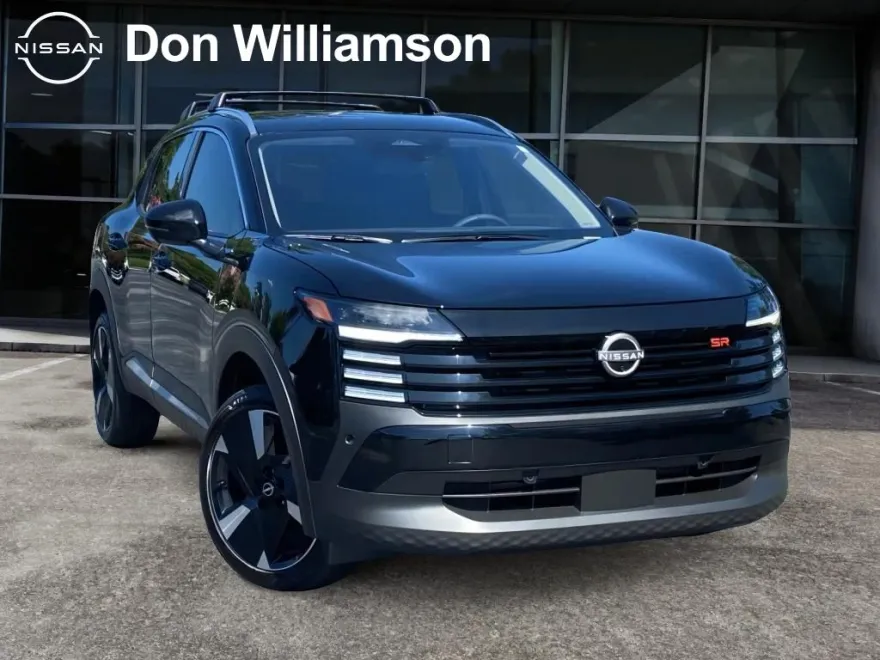 2025 Nissan Kicks SR photo 1