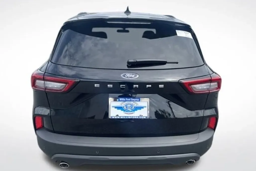 2025 Ford Escape ST-Line photo 1