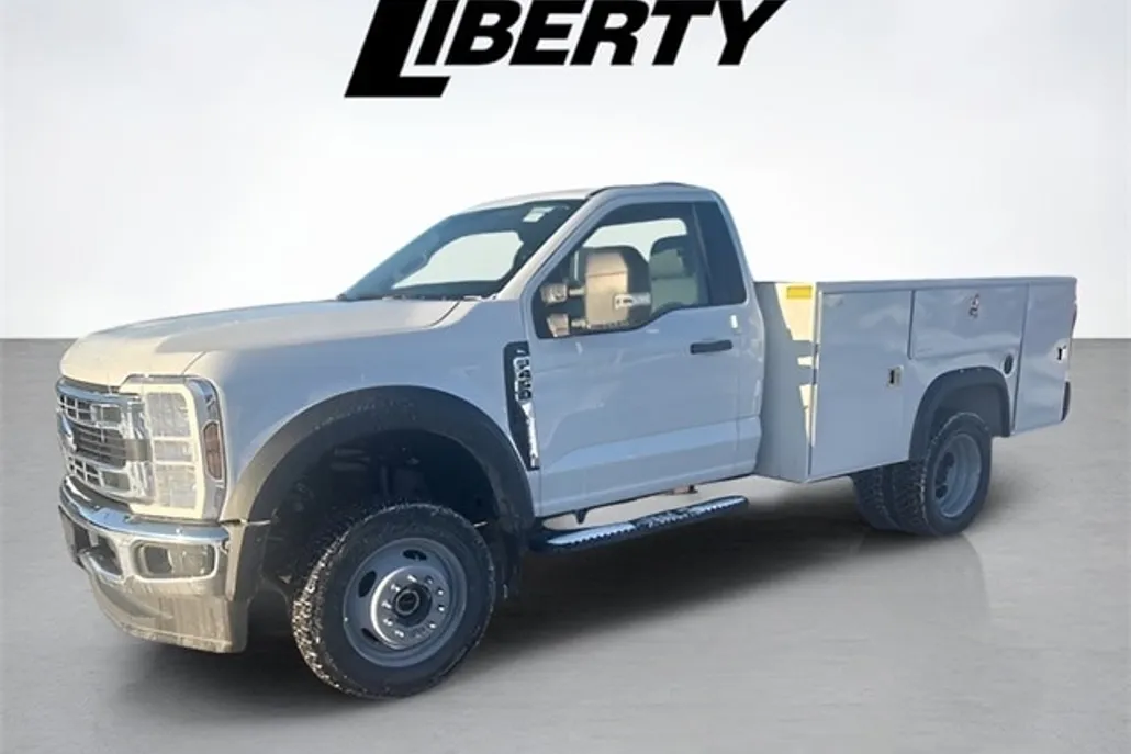 2024 Ford F-450 XL photo 1