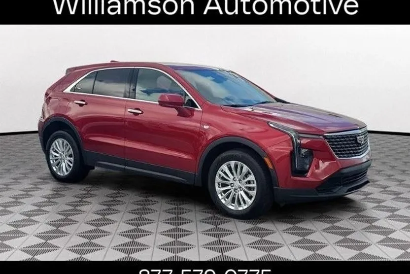 2024 Cadillac XT4 Luxury photo 1