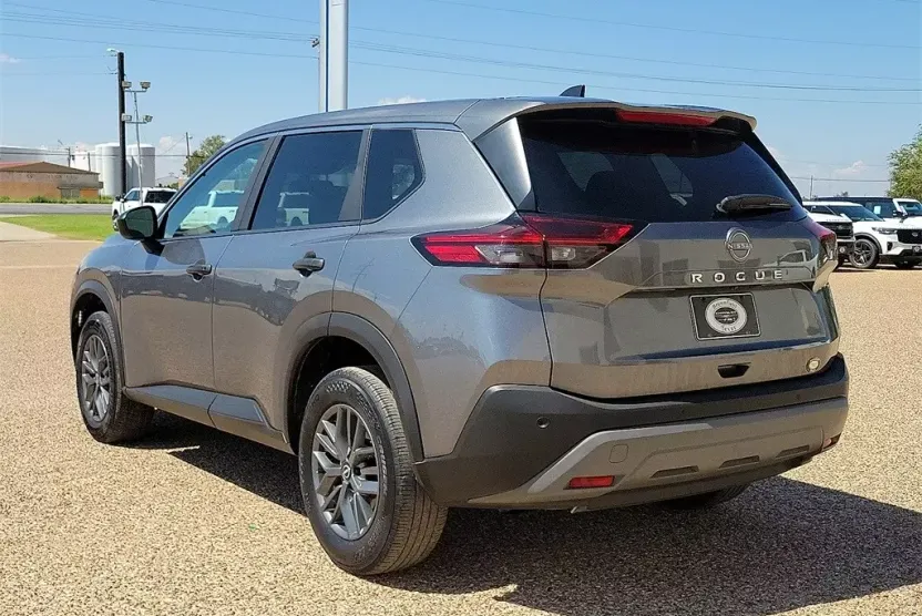 2023 Nissan Rogue S photo 1