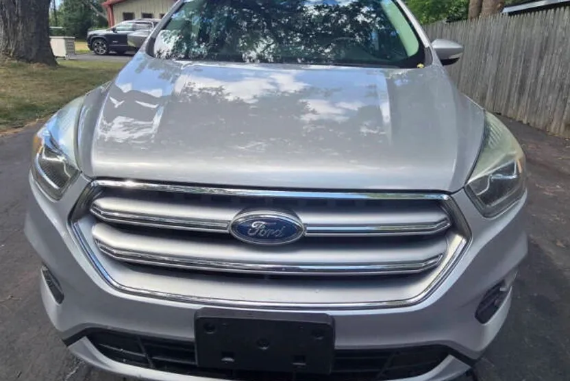 2017 Ford Escape Titanium photo 1