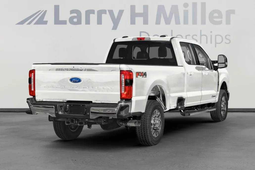 2026 Ford F-350 Lariat photo 1