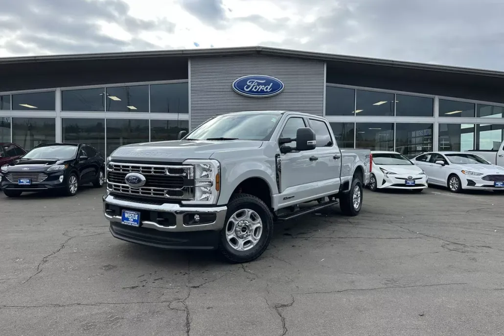 2025 Ford F-250 XLT photo 1