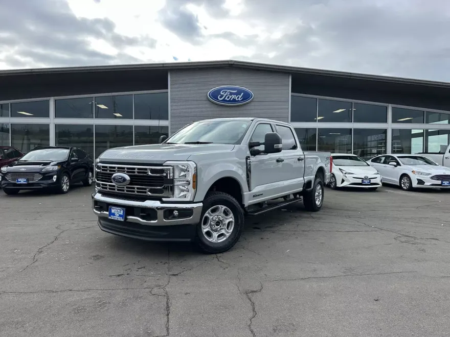 2025 Ford F-250 XLT photo 1