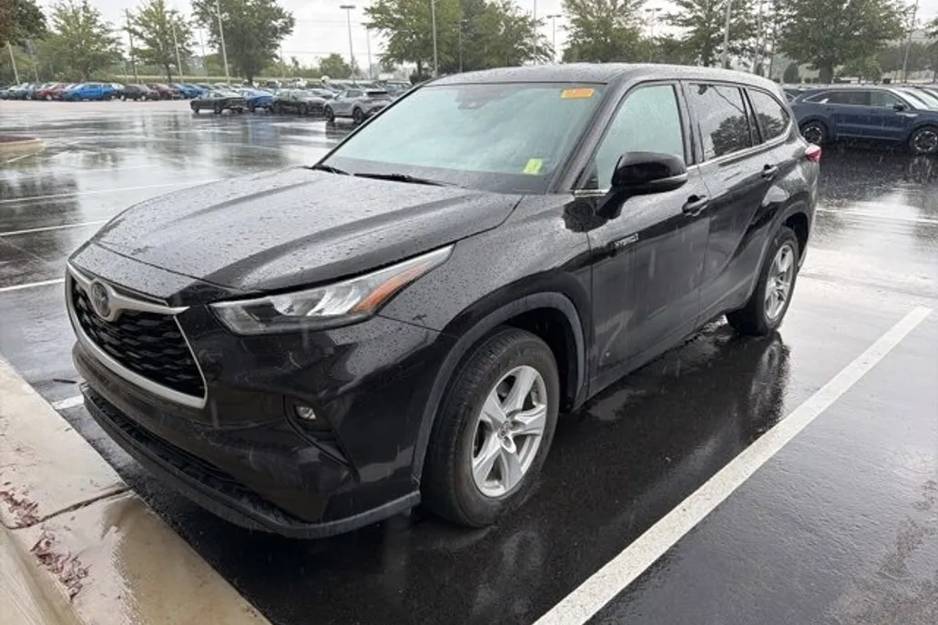 2020 Toyota Highlander Hybrid LE photo 1