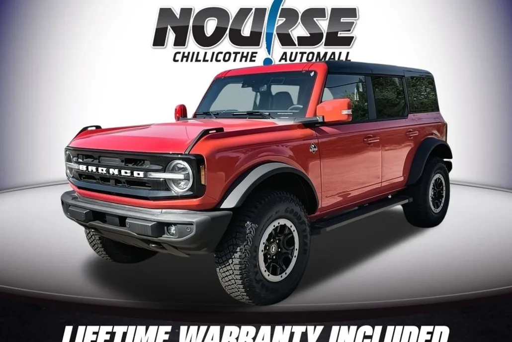 2024 Ford Bronco Outer Banks photo 1