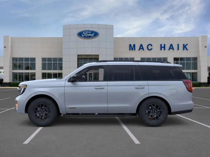 2025 Ford Expedition photo 1