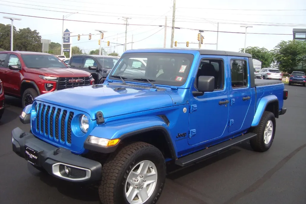 2021 Jeep Gladiator Sport S photo 1