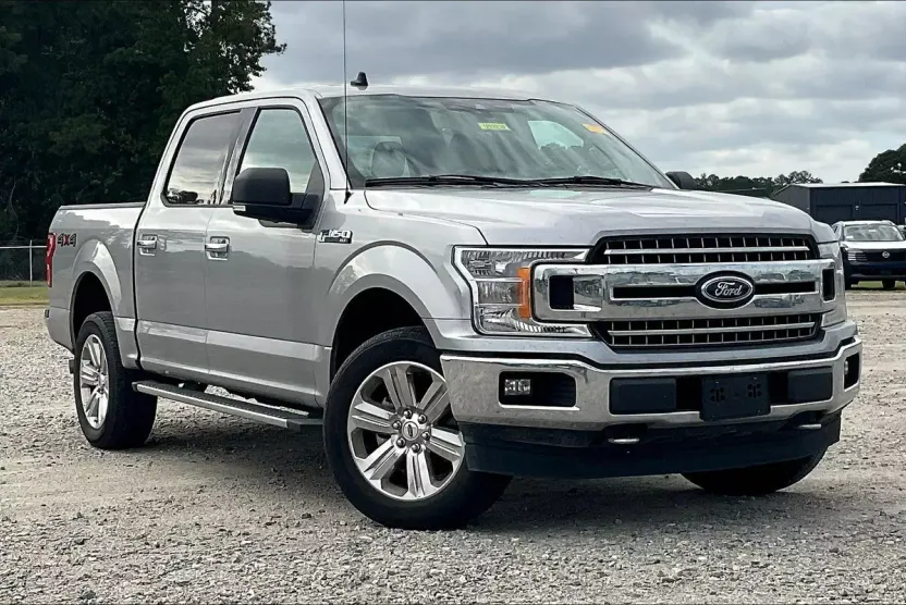 2020 Ford F-150 XLT photo 1