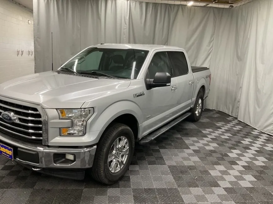 2017 Ford F-150 XLT photo 1