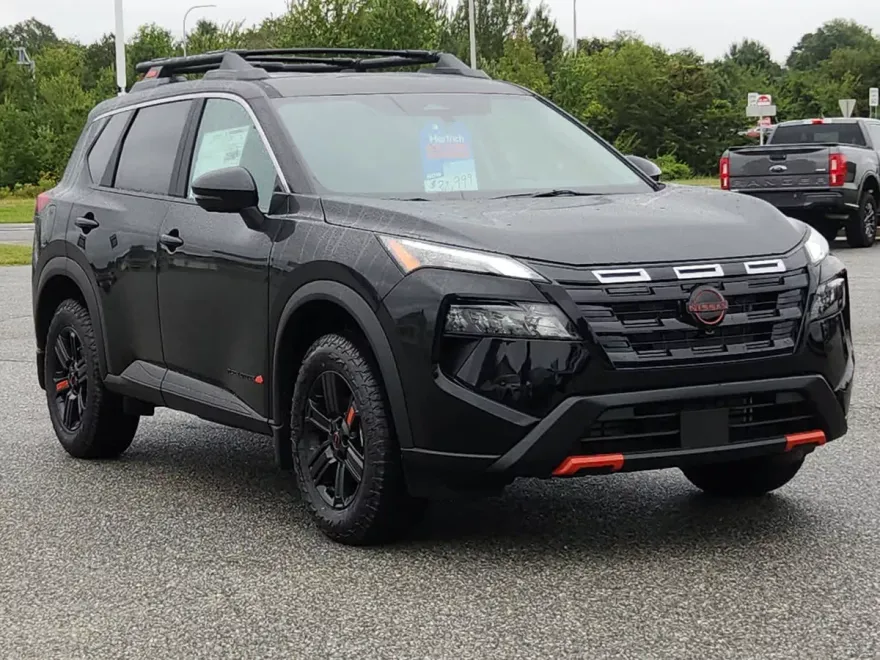 2026 Nissan Rogue SV photo 1