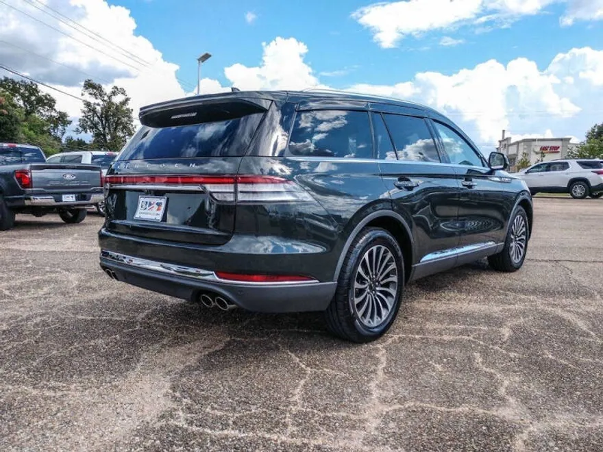 2022 Lincoln Aviator Reserve photo 1
