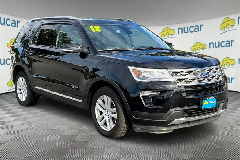 2018 Ford Explorer XLT photo 1