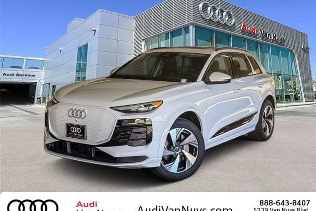 2025 Audi Q6 E-tron Premium photo 1