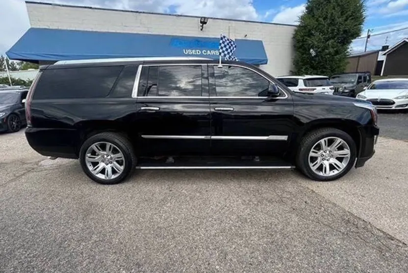 2015 Cadillac Escalade ESV Premium photo 1