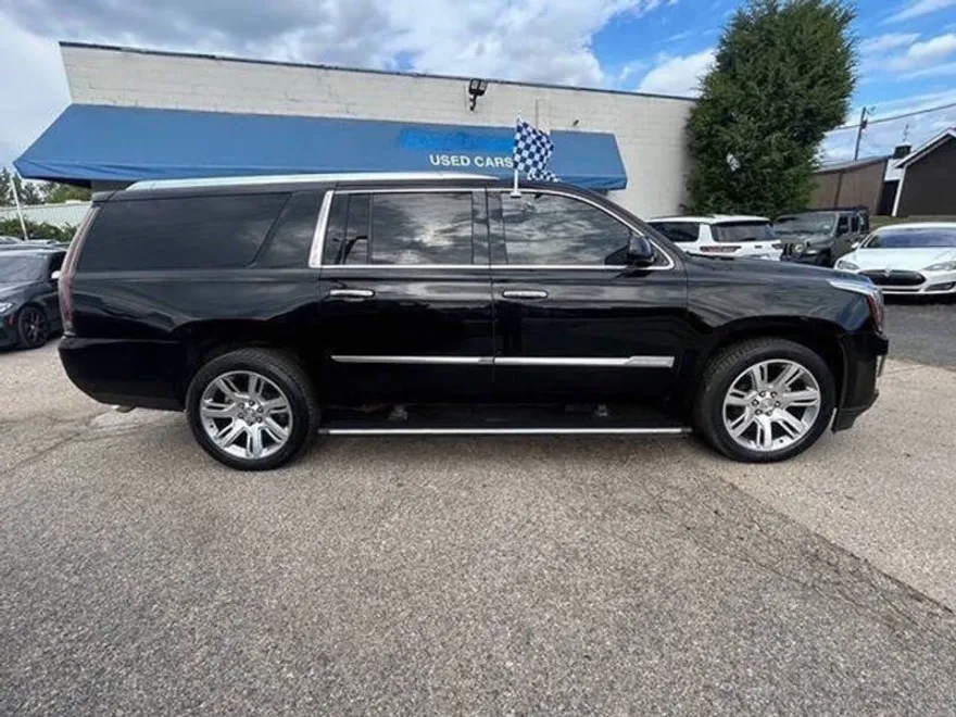 2015 Cadillac Escalade ESV Premium photo 1