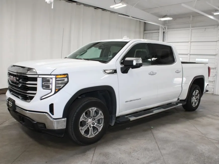 2024 Gmc Sierra 1500 SLT photo 1