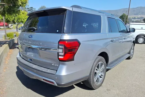 2023 Ford Expedition MAX Limited photo 2