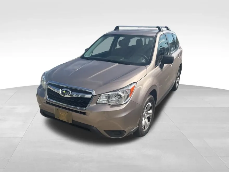2014 Subaru Forester 2.5i photo 1