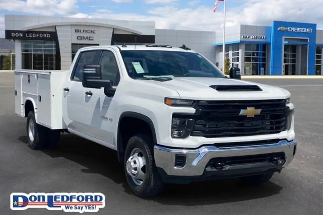 2024 Chevrolet Silverado 3500HD Work Truck photo 1