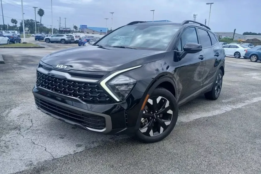 2023 Kia Sportage X-Line photo 1