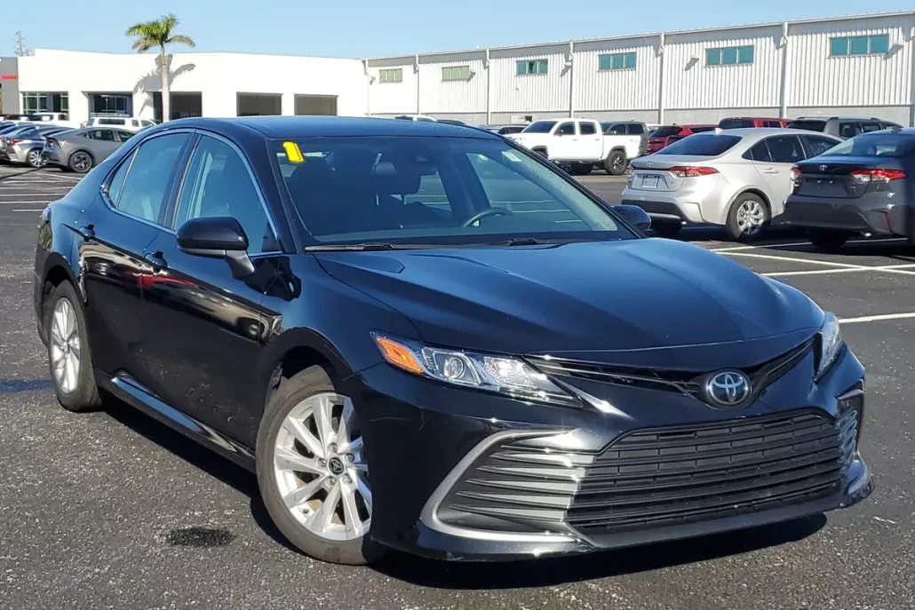 2024 Toyota Camry LE photo 1