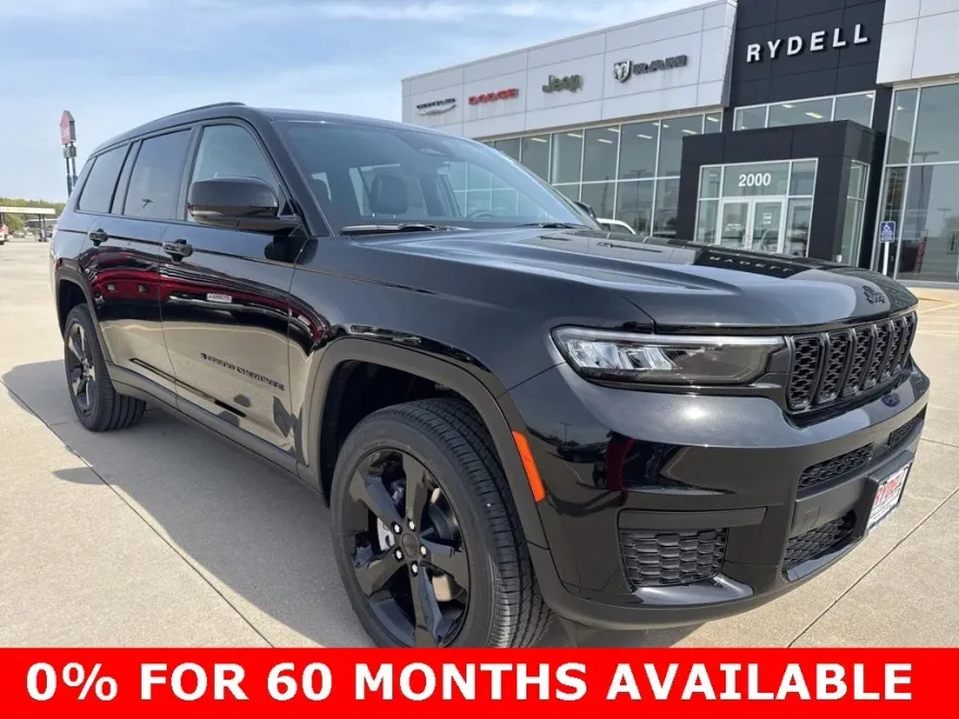 2025 Jeep Grand Cherokee Altitude photo 1