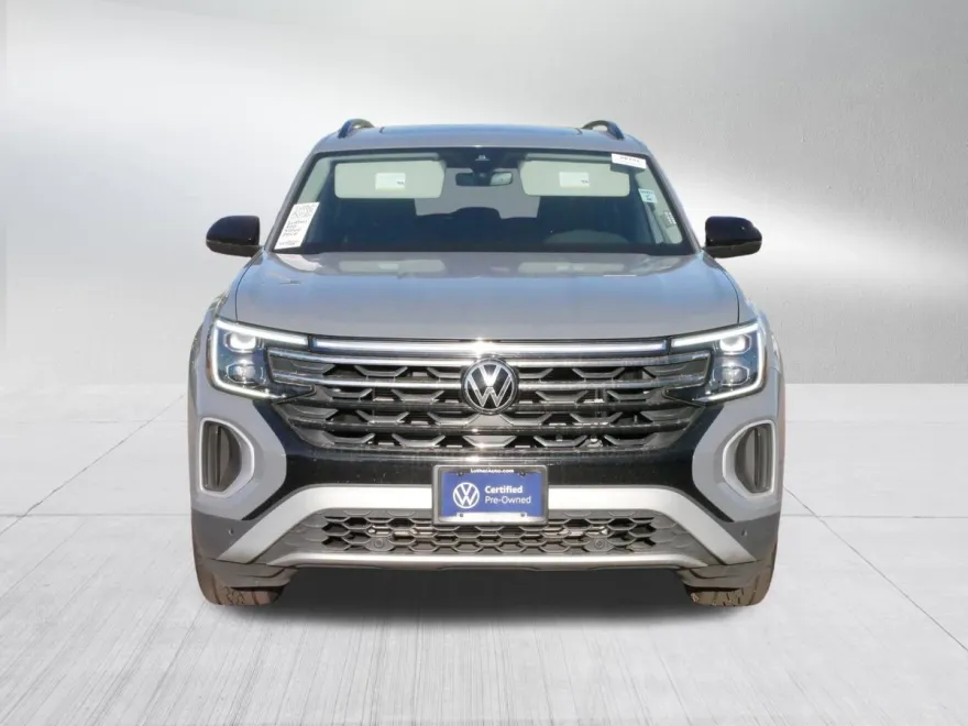 2025 Volkswagen Atlas Peak Edition SE photo 1