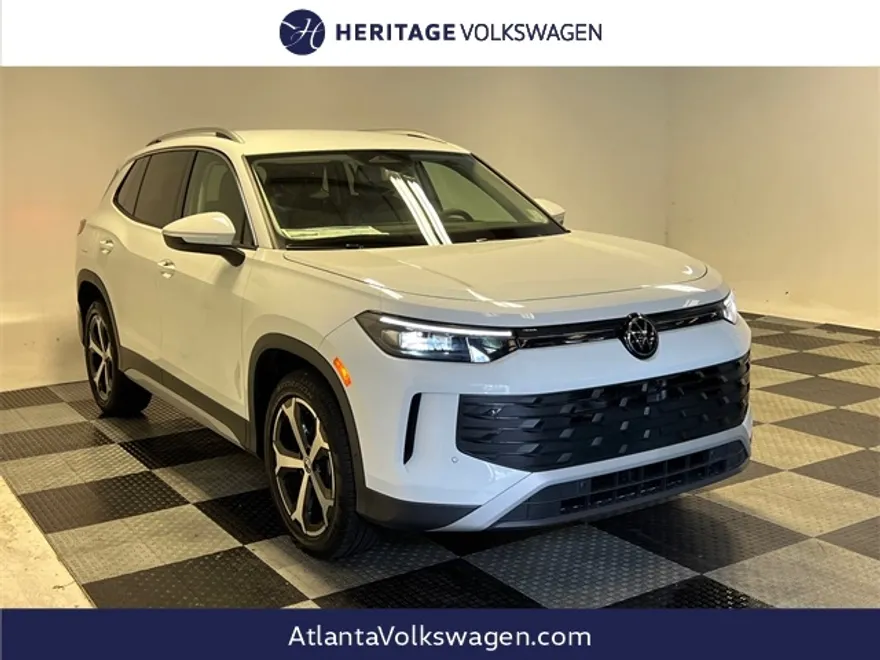 2025 Volkswagen Tiguan SE photo 1