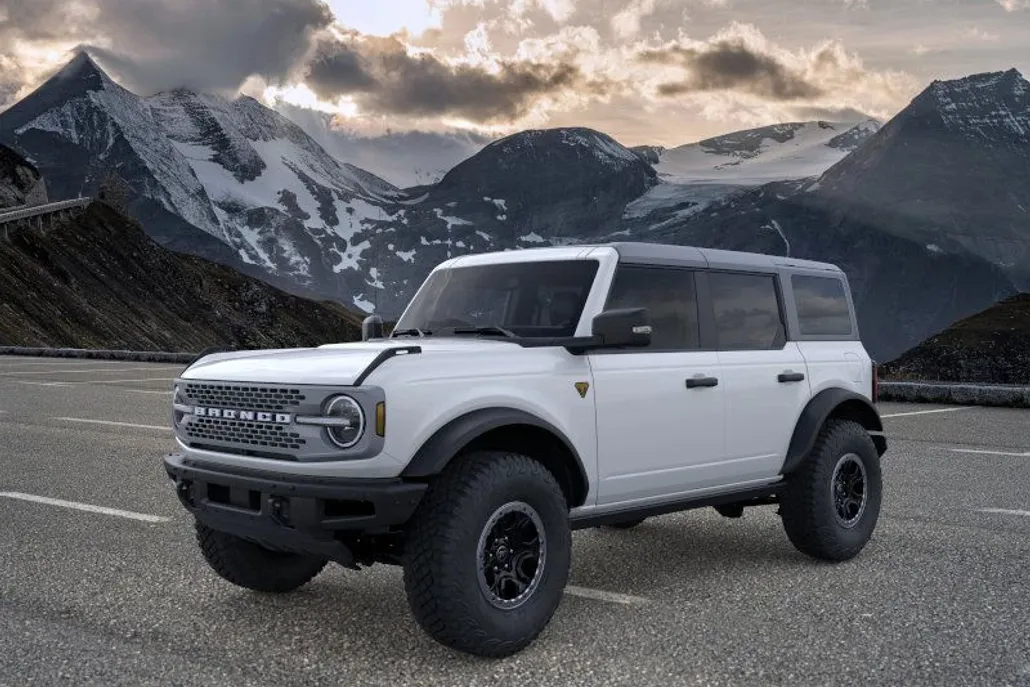 2024 Ford Bronco Badlands photo 1