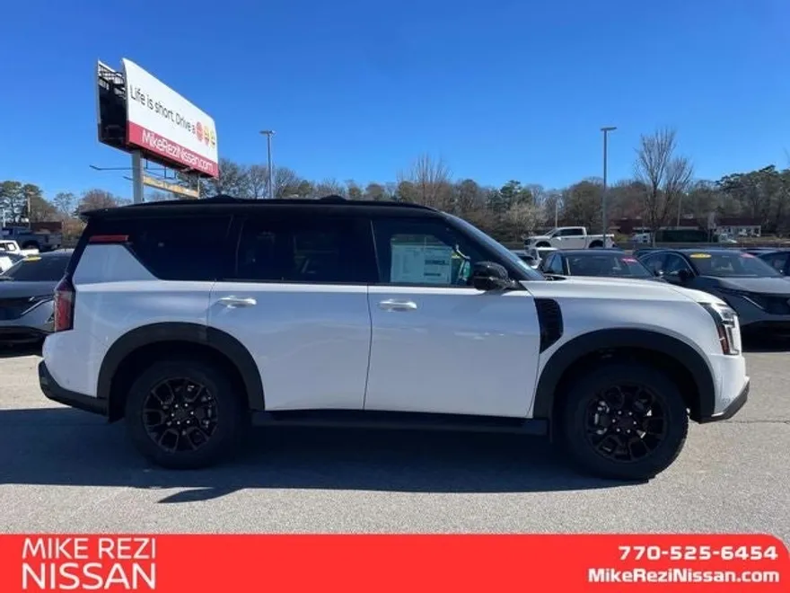2025 Nissan Armada photo 1