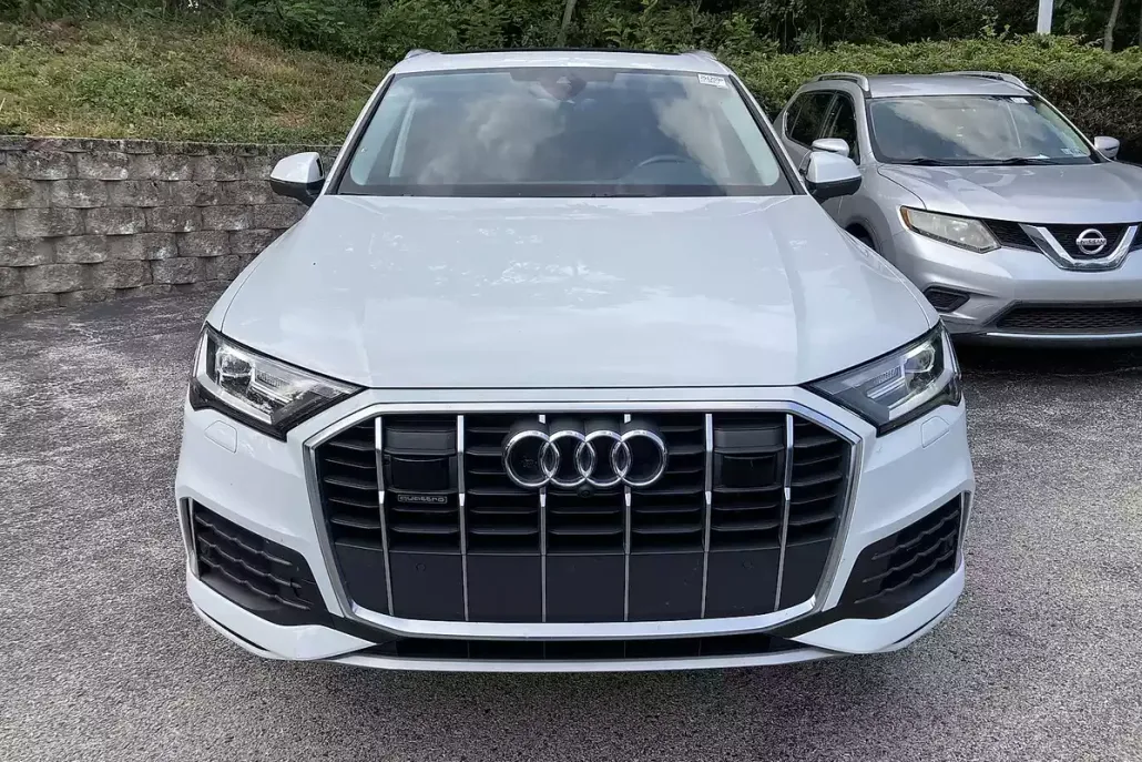 2023 Audi Q7 45 Premium photo 1