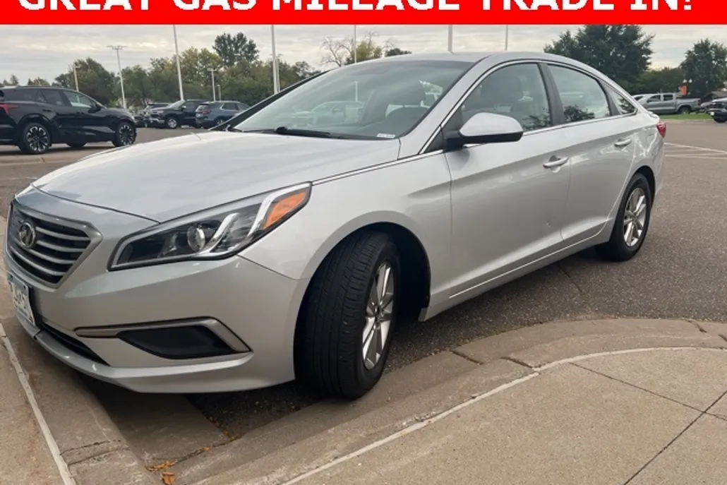 2017 Hyundai Sonata Base photo 1